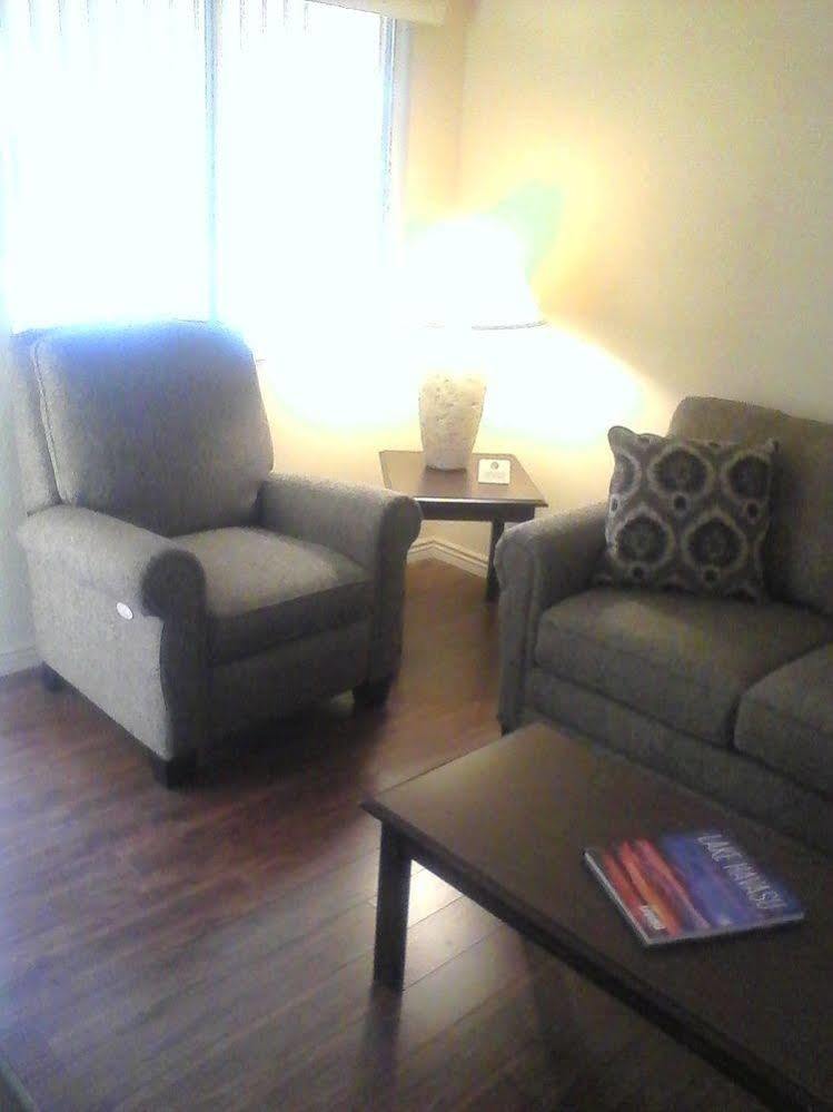 Hidden Palms & 3* Lake Havasu City